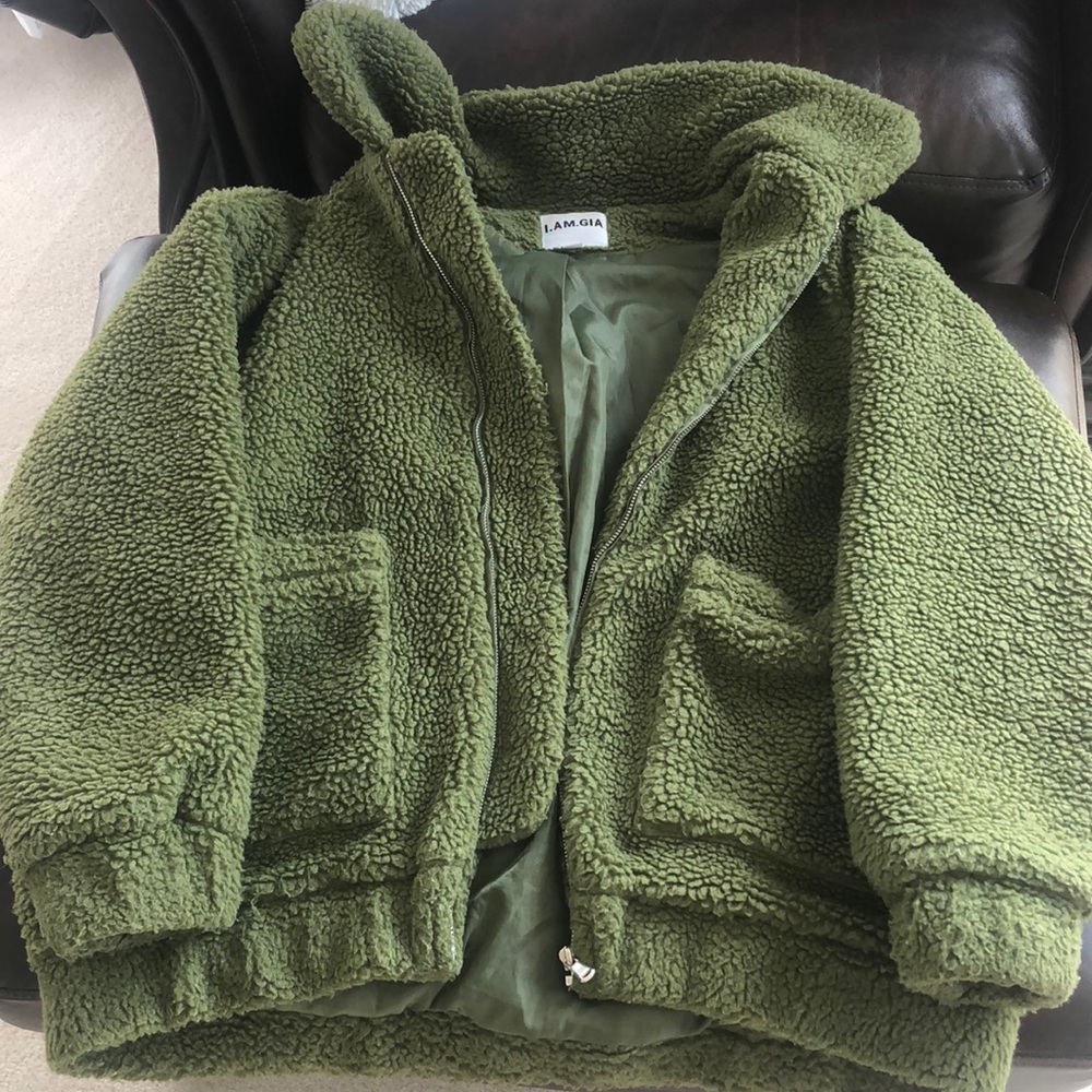 I am Gia teddy coat